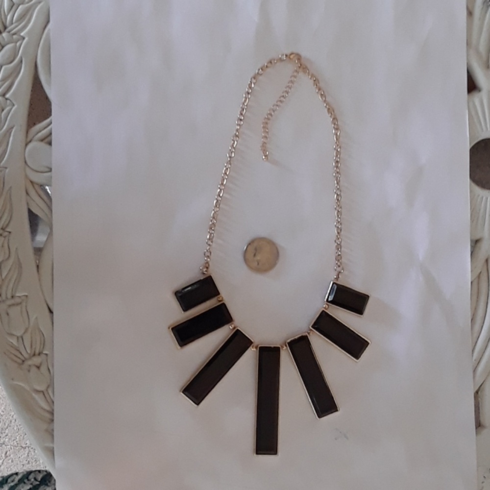 Vintage black and gold tone necklace.